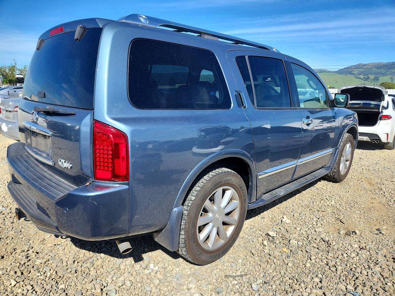 2008 INFINITI QX56 BASE photo 5