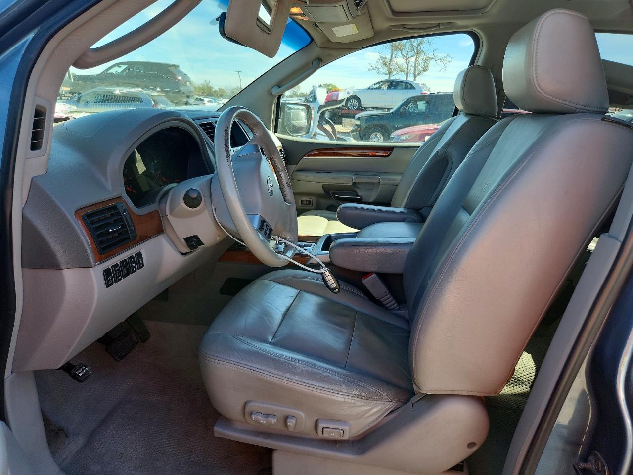 2008 INFINITI QX56 BASE photo 13