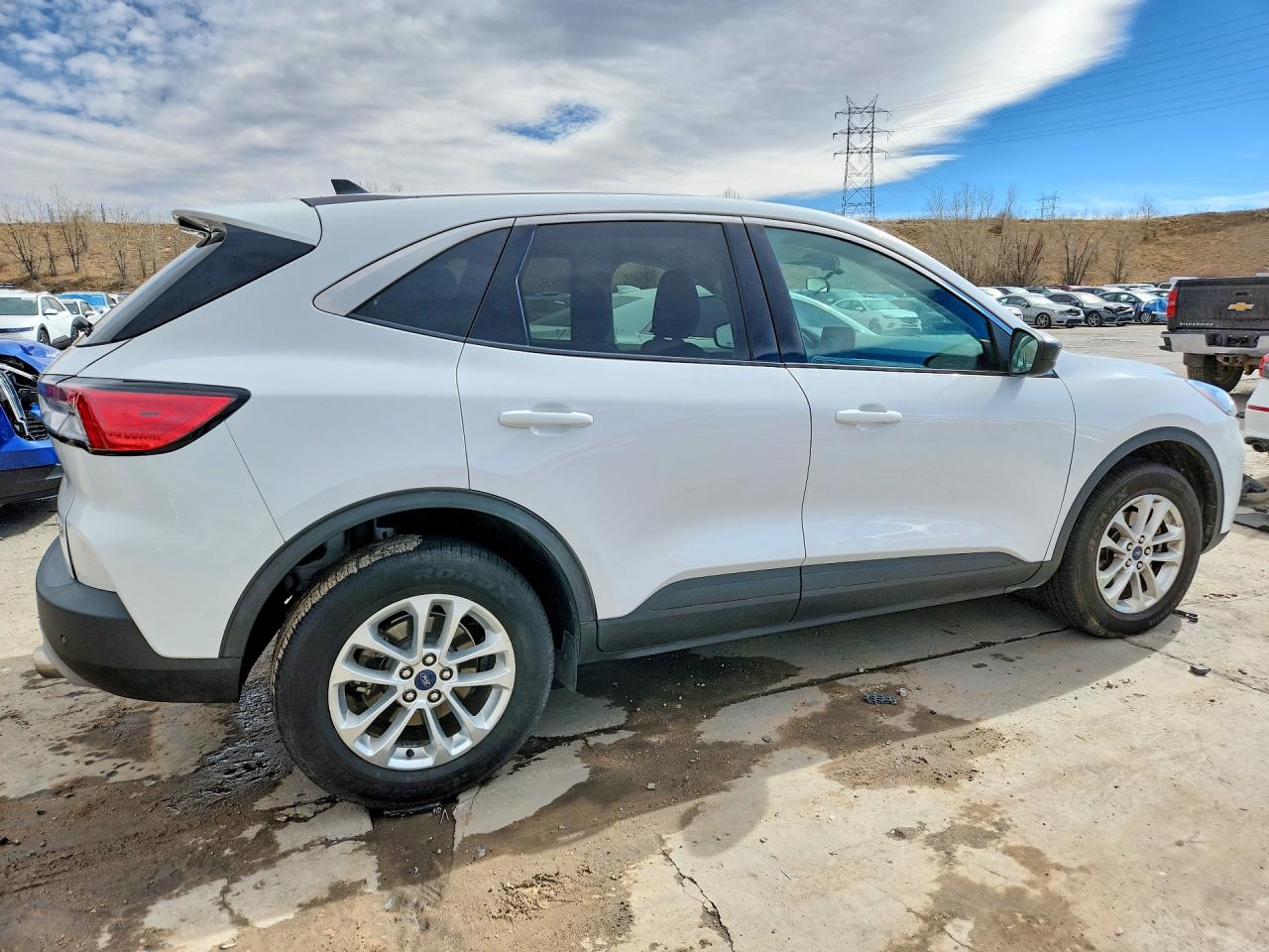 2022 FORD ESCAPE SE photo 5