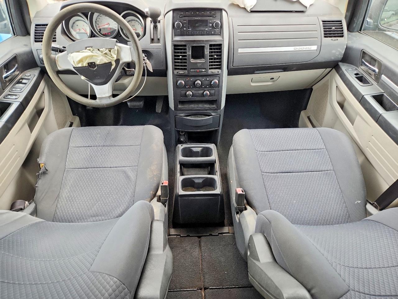 2010 DODGE GRAND CARAVAN SE photo 8