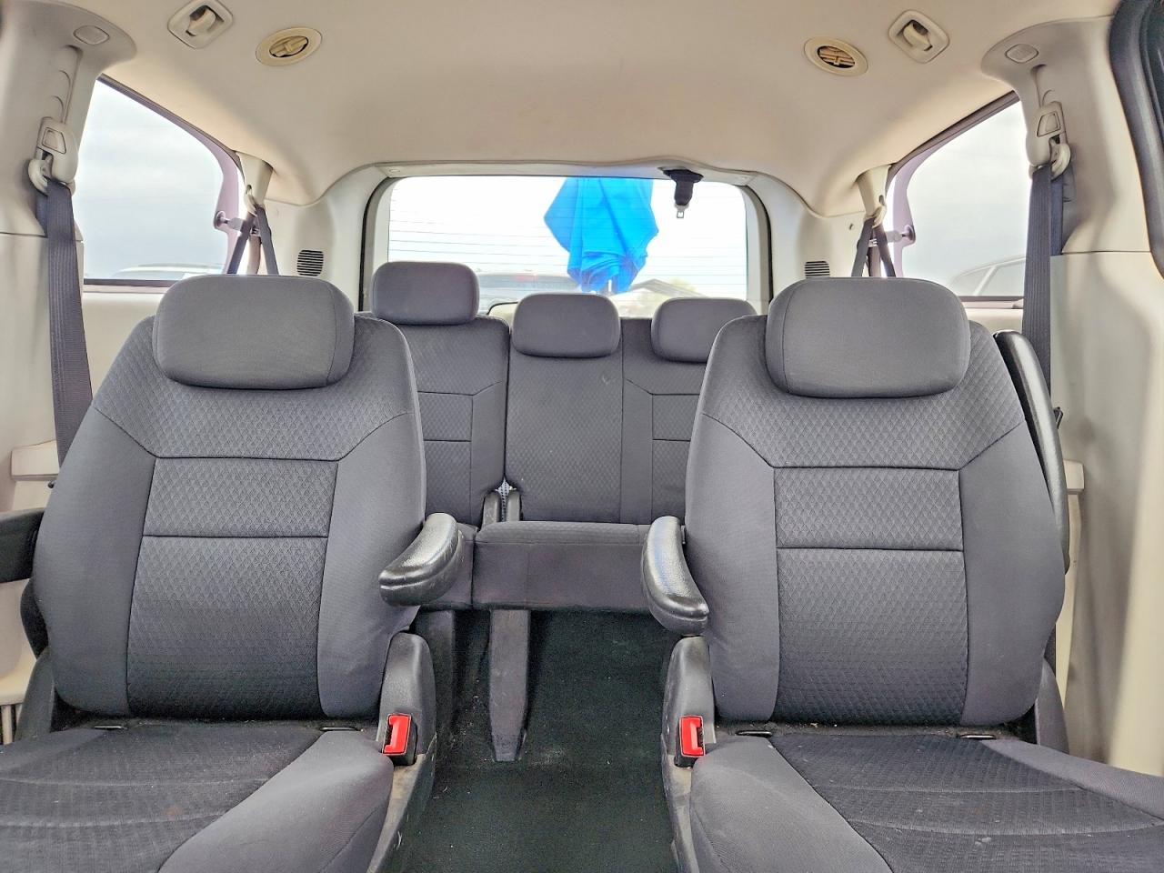 2010 DODGE GRAND CARAVAN SE photo 10