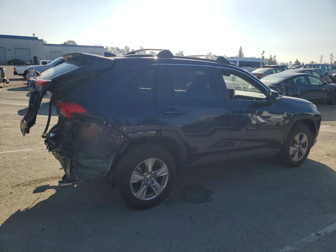 2024 TOYOTA RAV4 XLE photo 3