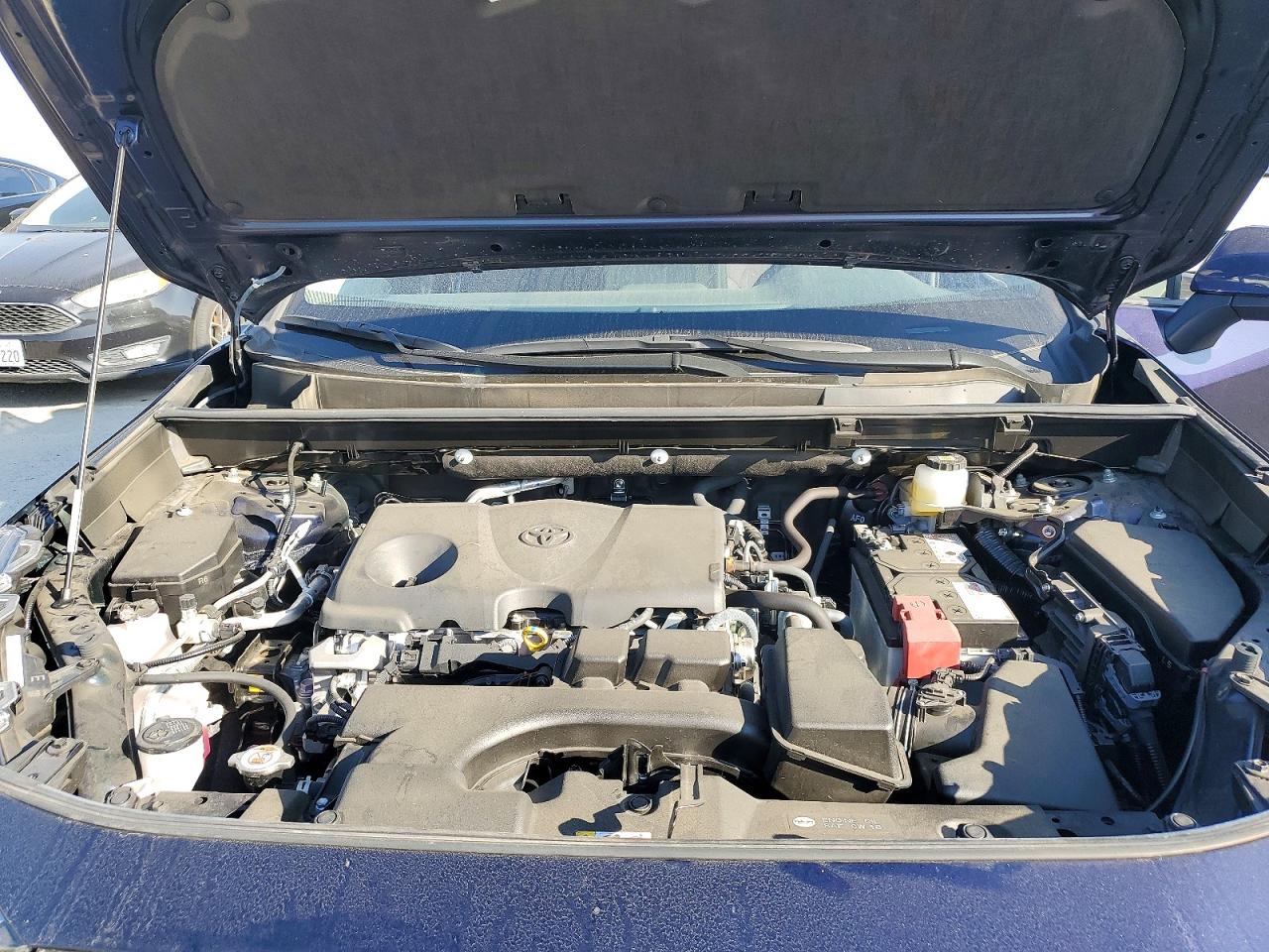 2024 TOYOTA RAV4 XLE photo 11