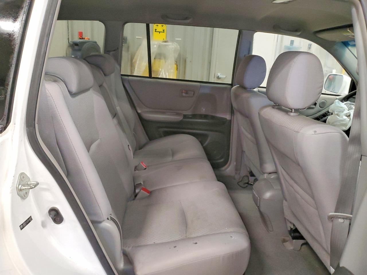 2007 TOYOTA HIGHLANDER BASE photo 11