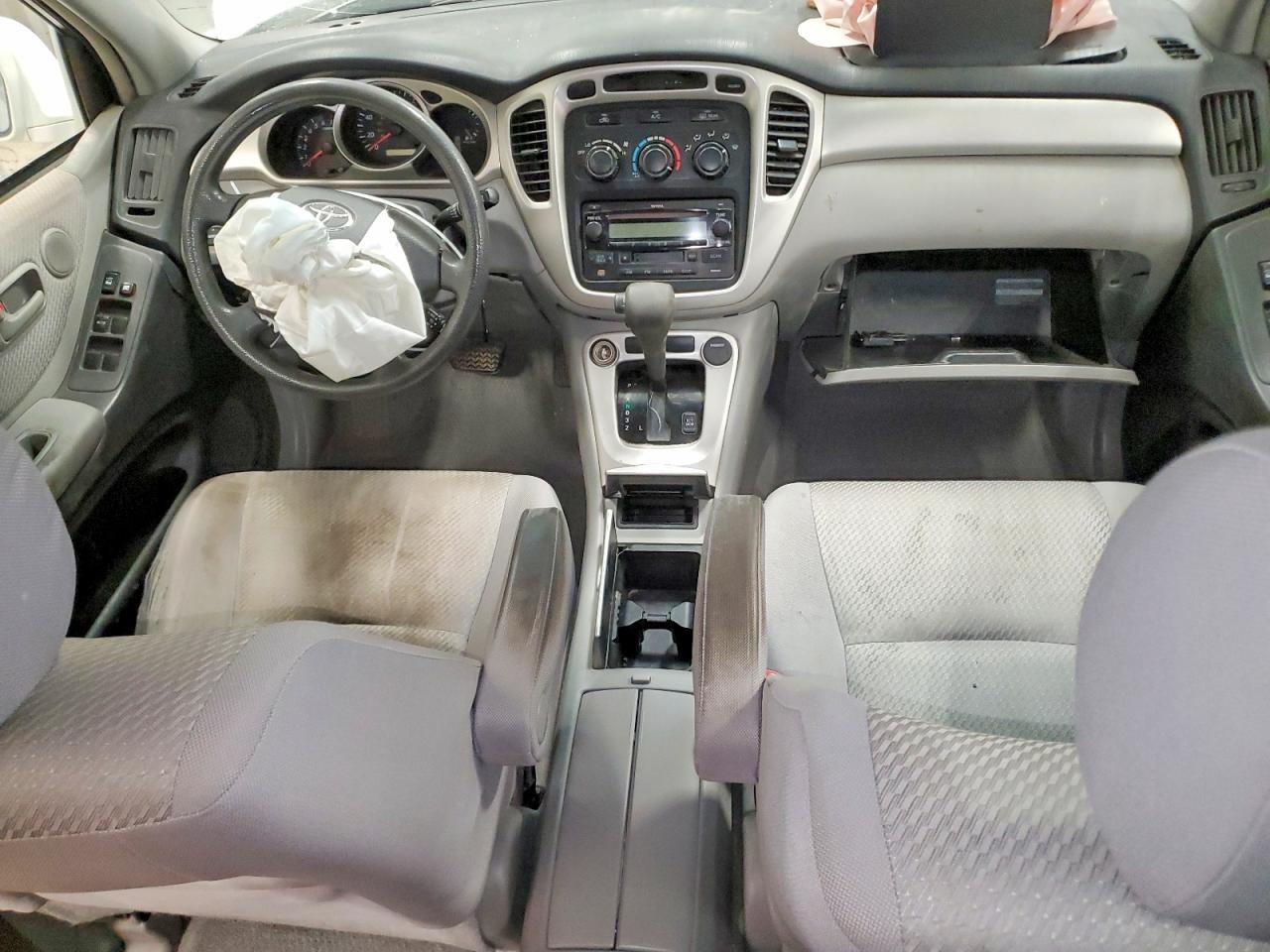 2007 TOYOTA HIGHLANDER BASE photo 8