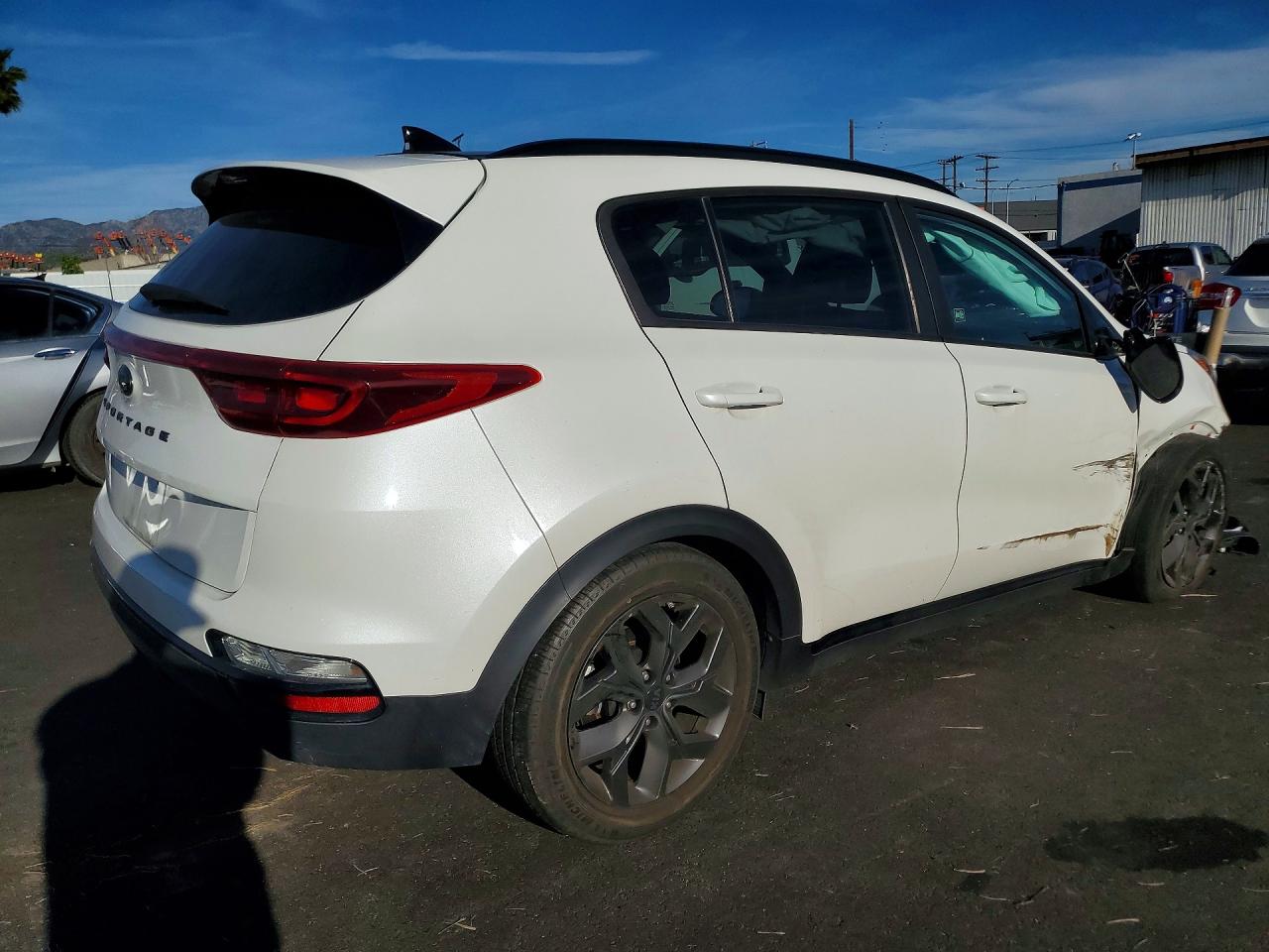 2021 KIA SPORTAGE S photo 3