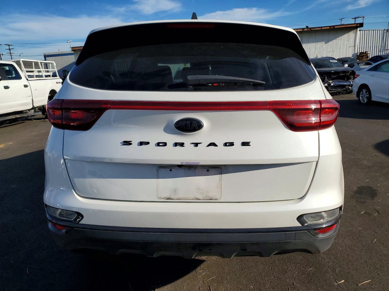 2021 KIA SPORTAGE S photo 6