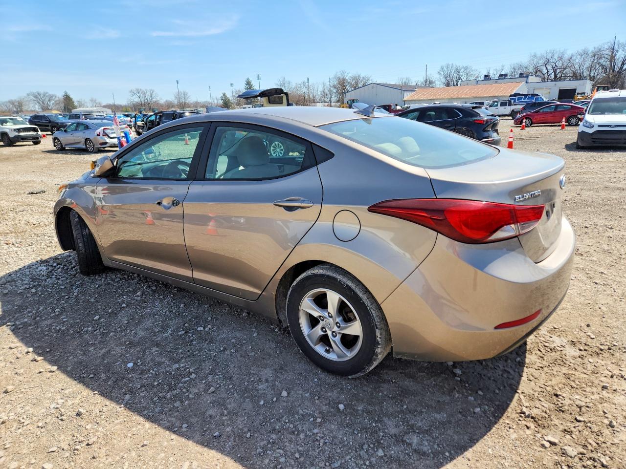 2014 HYUNDAI ELANTRA photo 4