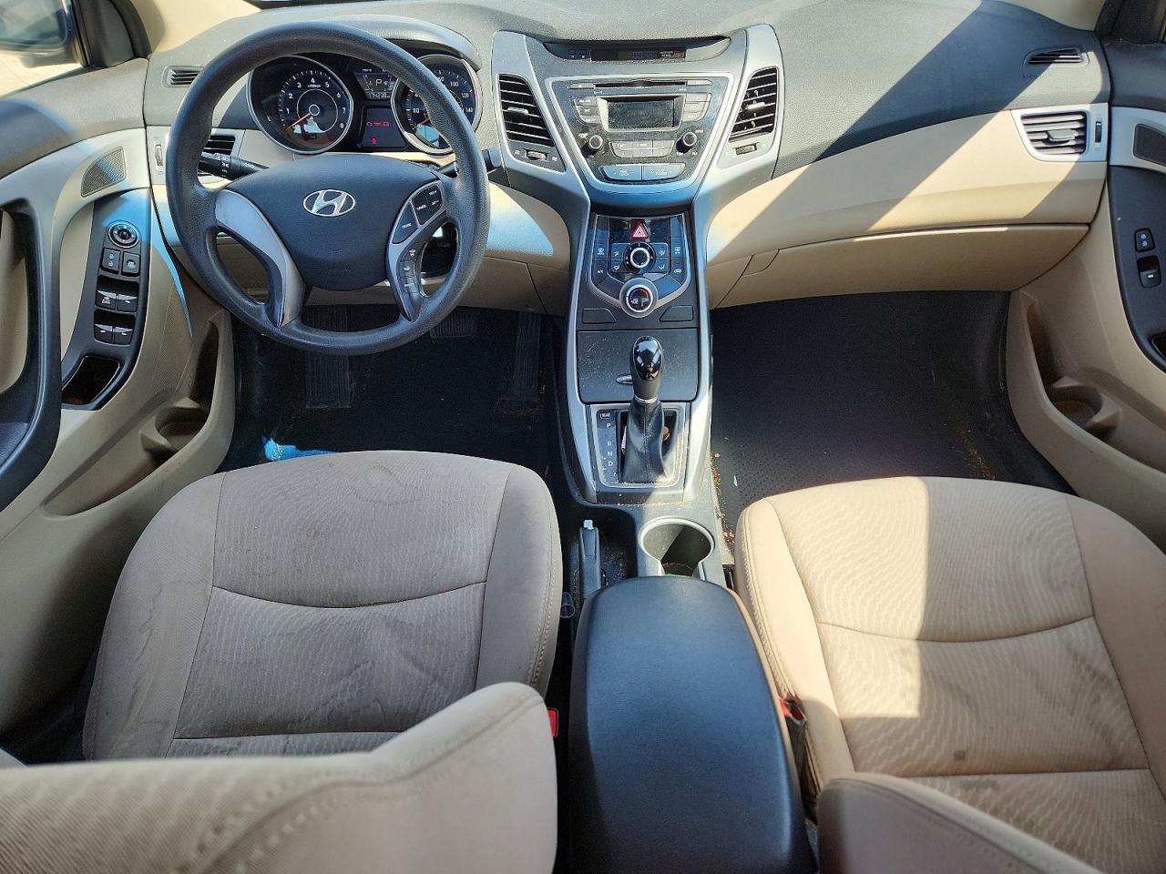 2014 HYUNDAI ELANTRA photo 22