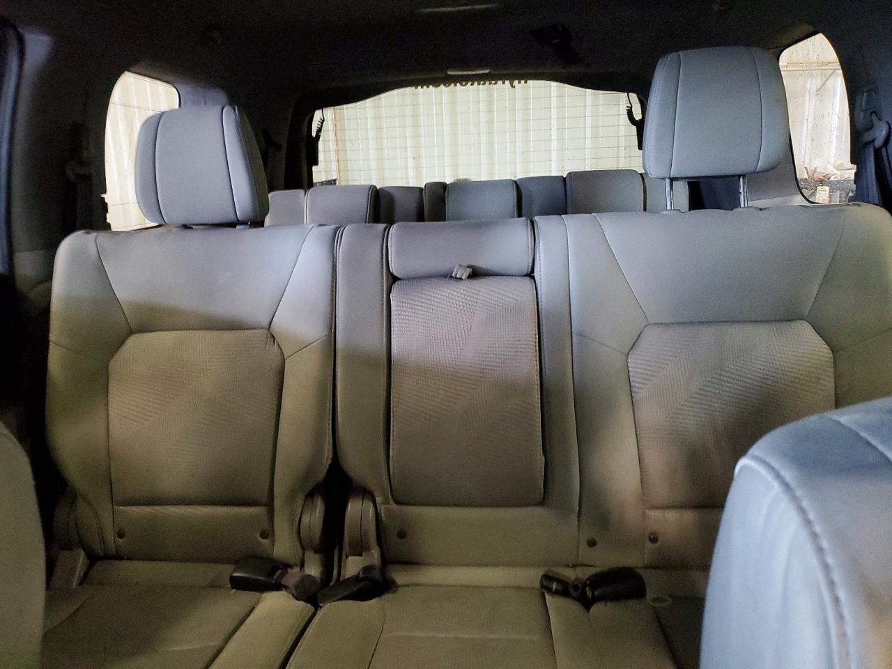 2015 HONDA PILOT LX photo 28