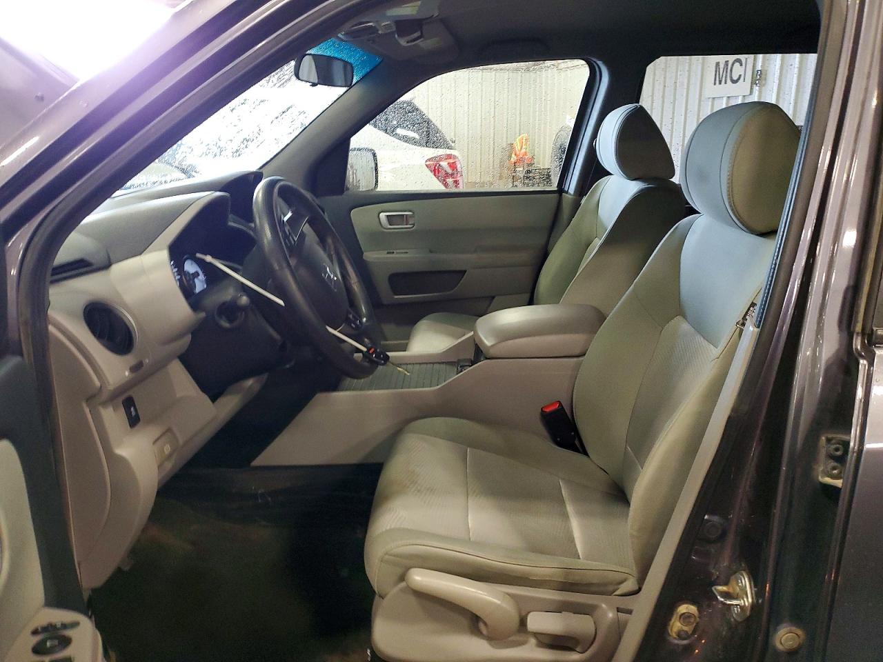 2015 HONDA PILOT LX photo 19