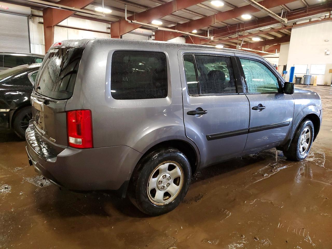 2015 HONDA PILOT LX photo 7