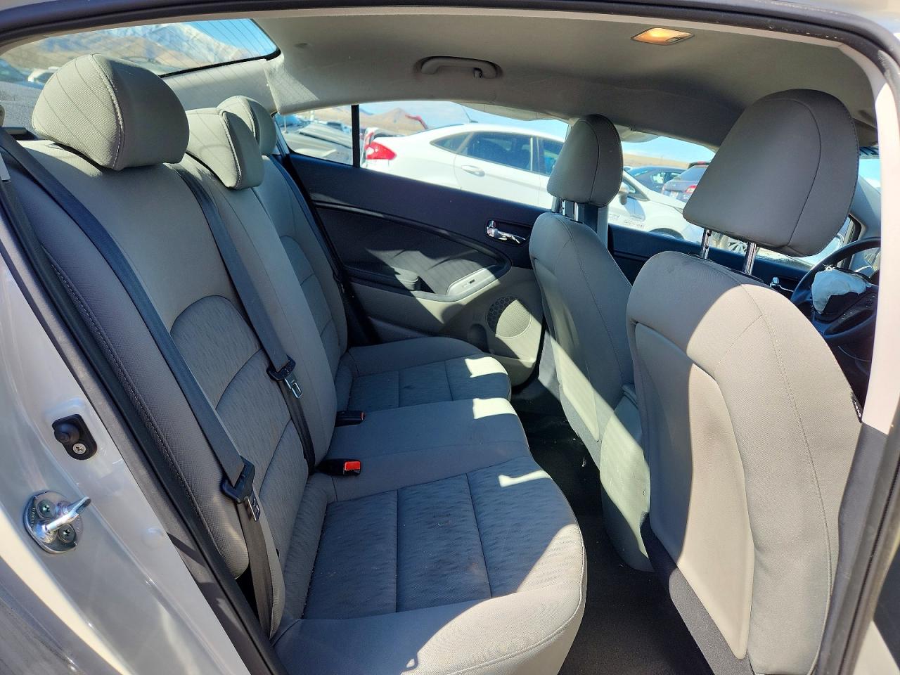 2015 KIA FORTE LX photo 19