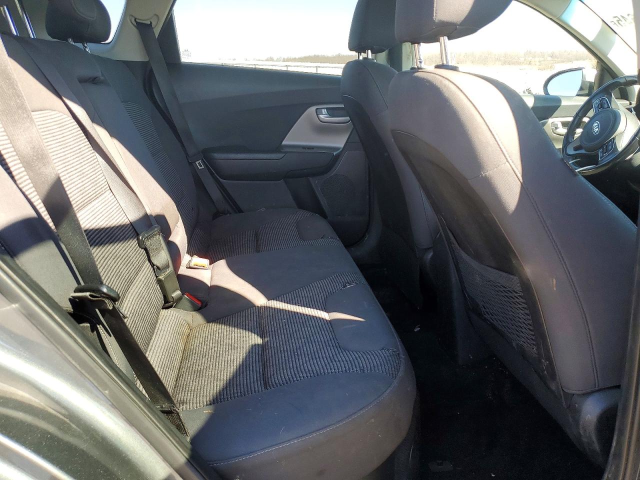 2018 KIA NIRO photo 21