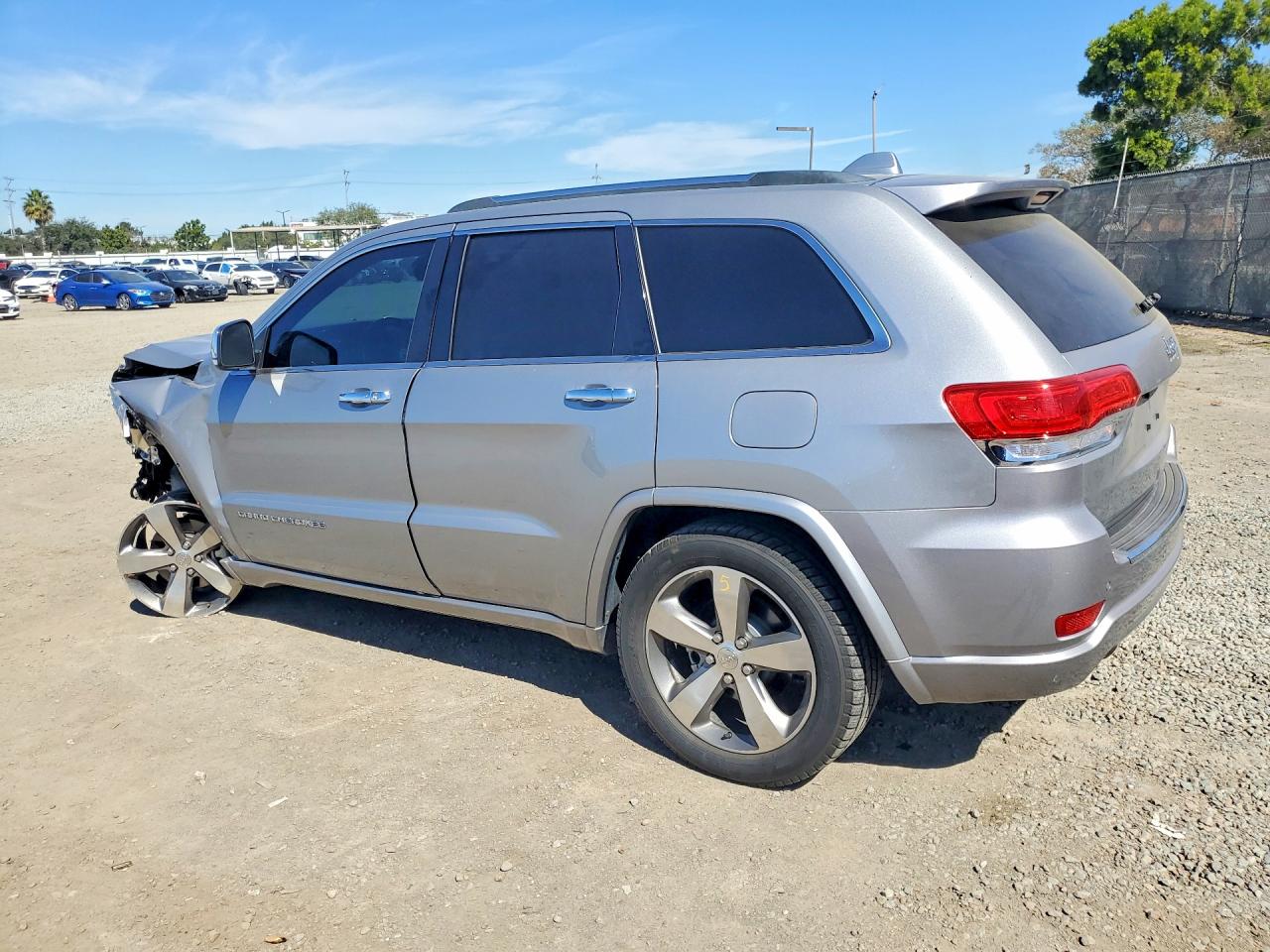 2015 JEEP GRAND CHEROKEE OVERLAND photo 4