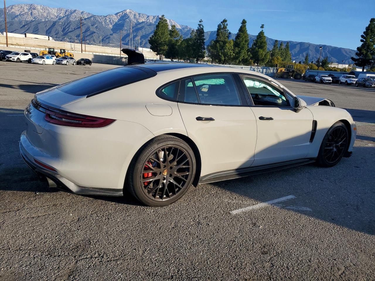 2017 PORSCHE PANAMERA TURBO photo 5