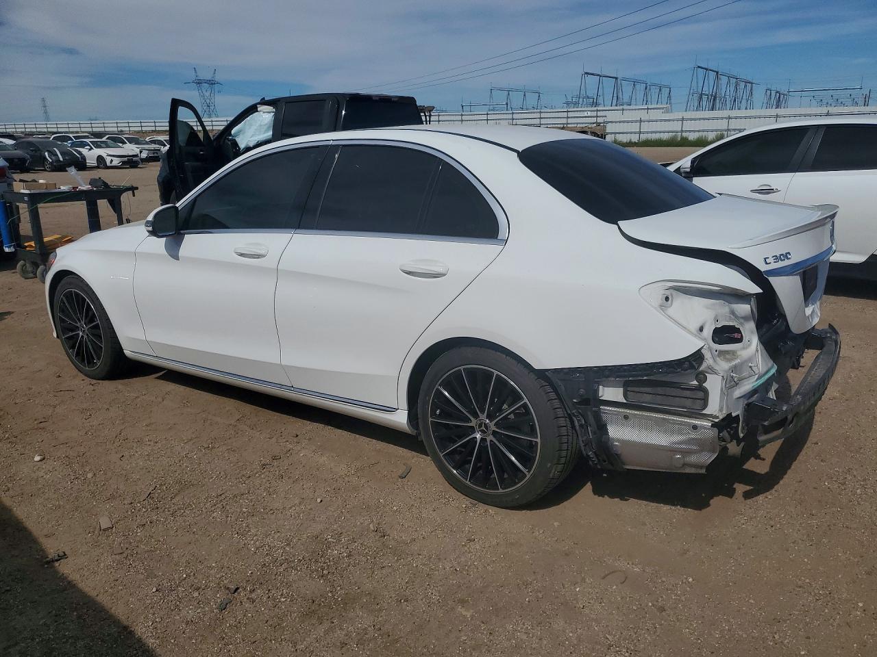 2019 MERCEDES-BENZ C 300 photo 2