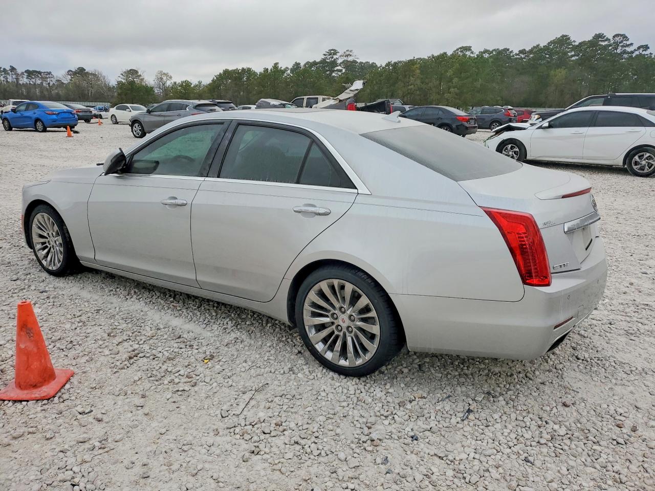 2014 CADILLAC CTS LUXURY COLLECTION photo 3