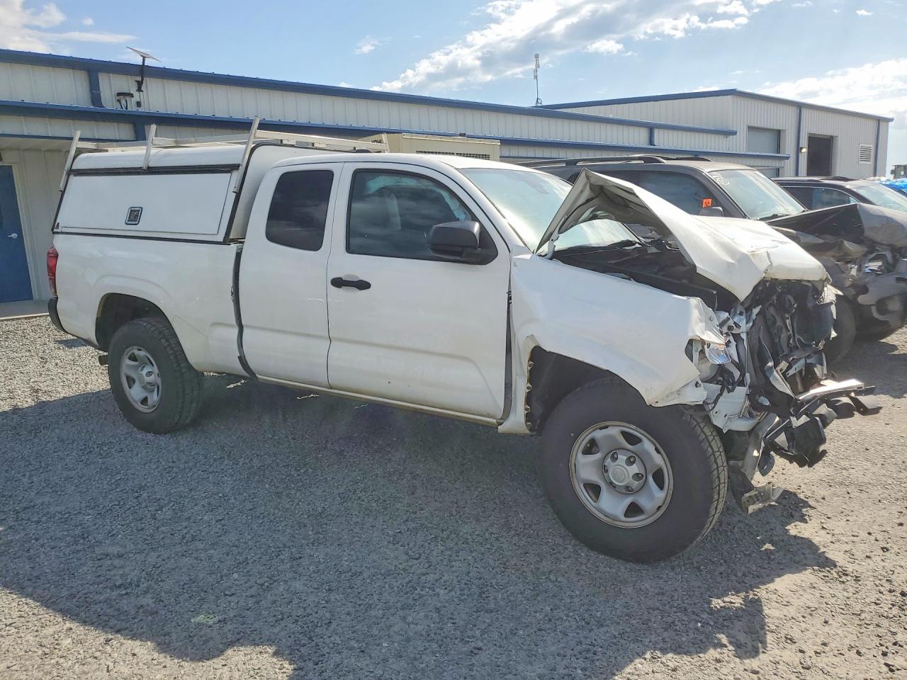 2021 TOYOTA TACOMA SR photo 10
