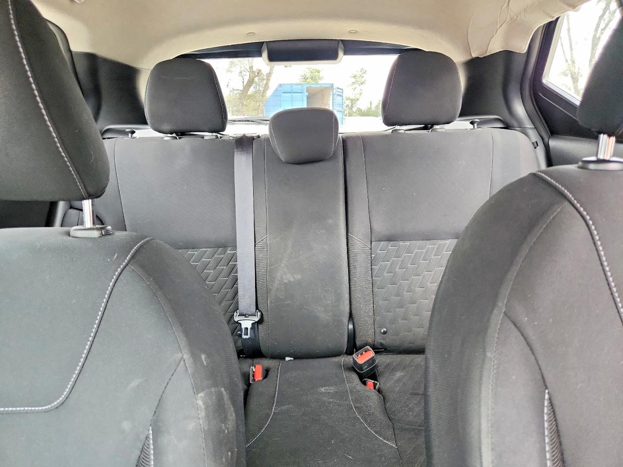 2021 NISSAN KICKS S photo 28