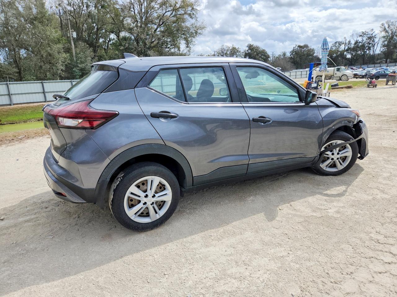 2021 NISSAN KICKS S photo 7