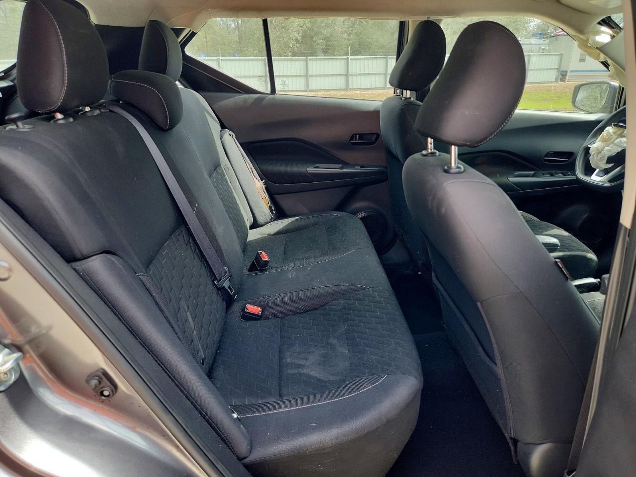 2021 NISSAN KICKS S photo 31