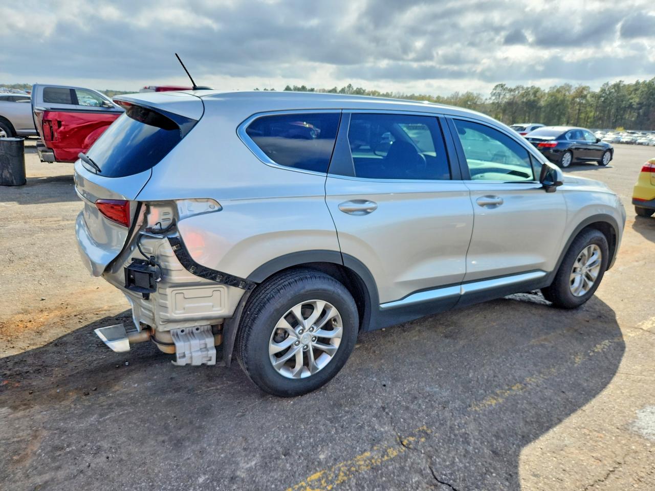 2019 HYUNDAI SANTA FE SE 2.4L photo 5