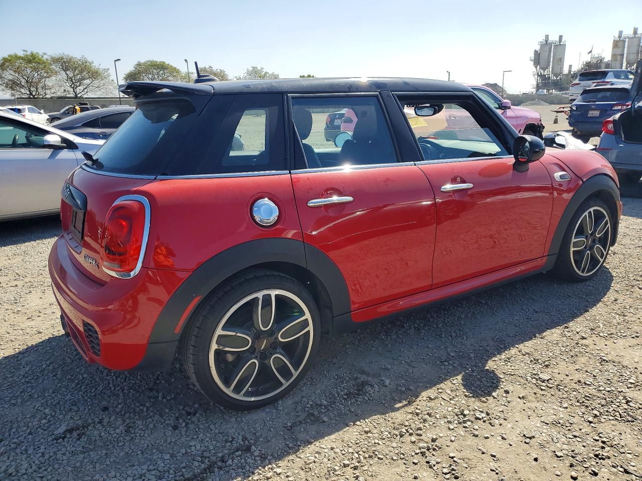 2017 MINI COOPER S photo 3