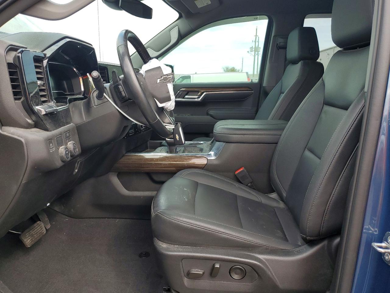 2024 CHEVROLET SILVERADO C1500 RST photo 19