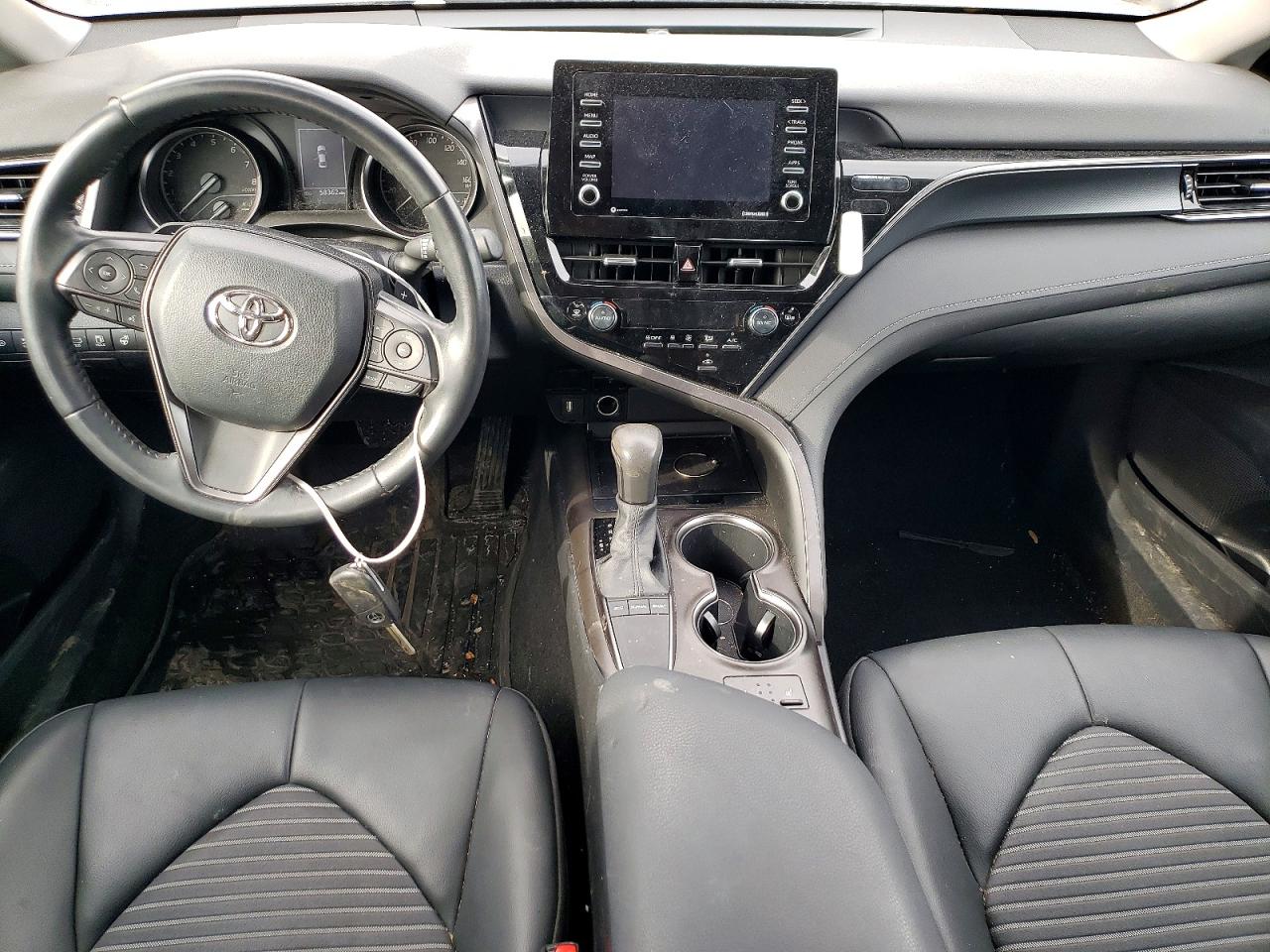 2022 TOYOTA CAMRY SE photo 8