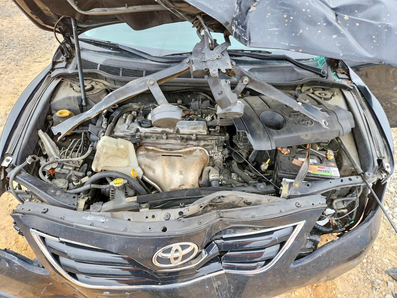 2011 TOYOTA CAMRY BASE photo 21