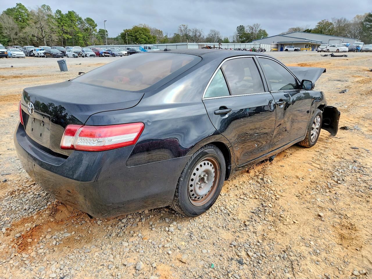 2011 TOYOTA CAMRY BASE photo 5