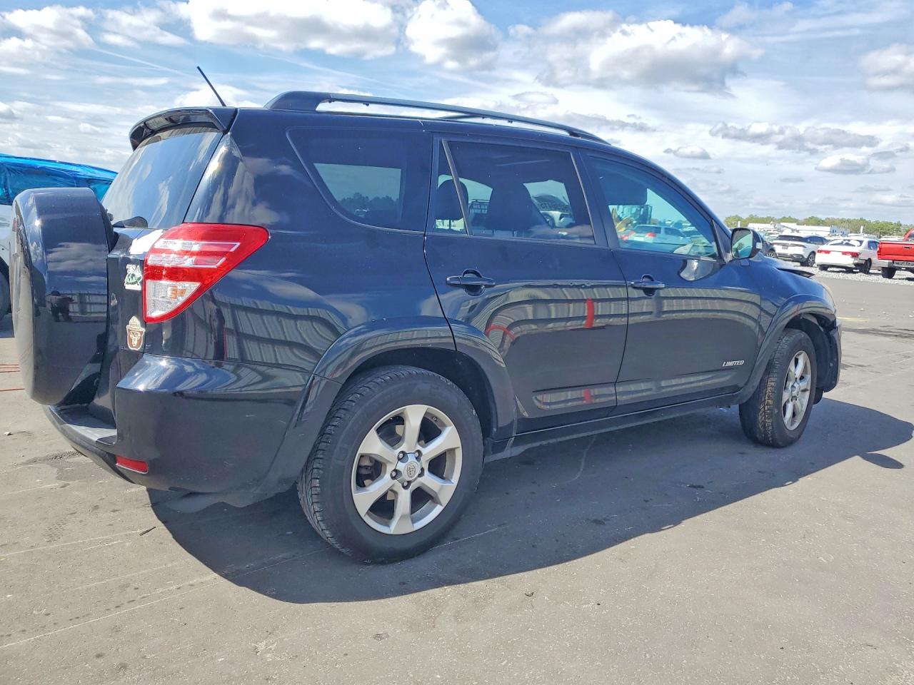 2010 TOYOTA RAV4 LIMITED photo 5