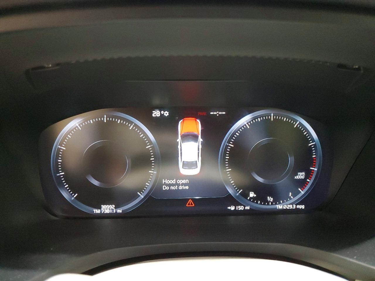 2022 VOLVO S60 B5 MOMENTUM photo 25