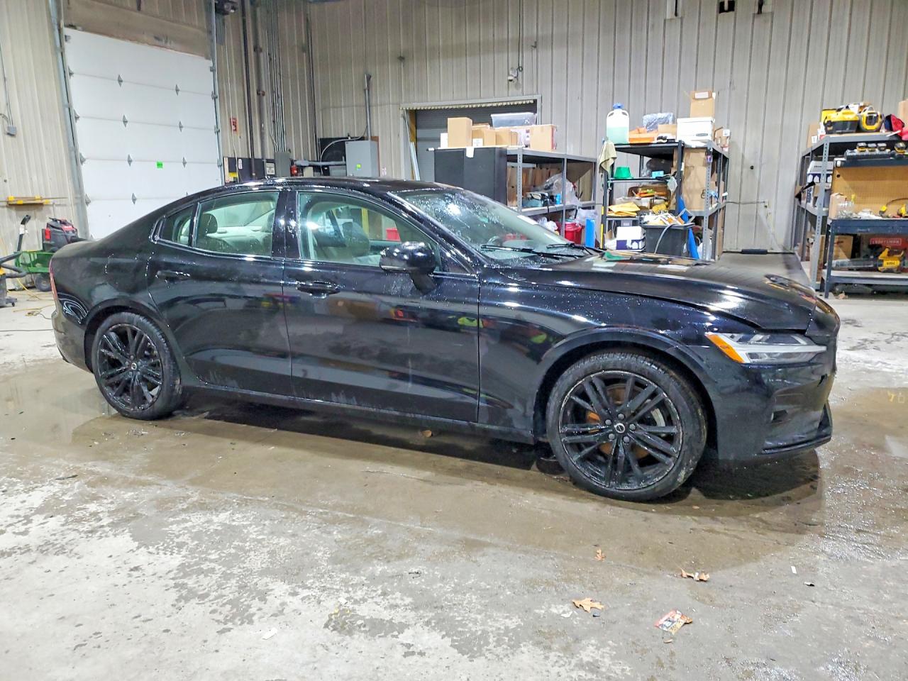 2022 VOLVO S60 B5 MOMENTUM photo 10