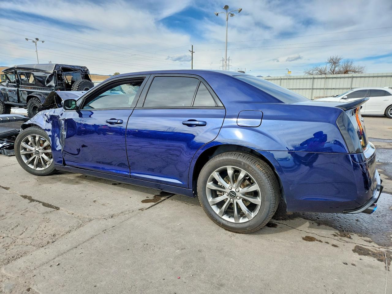 2014 CHRYSLER 300 S photo 3