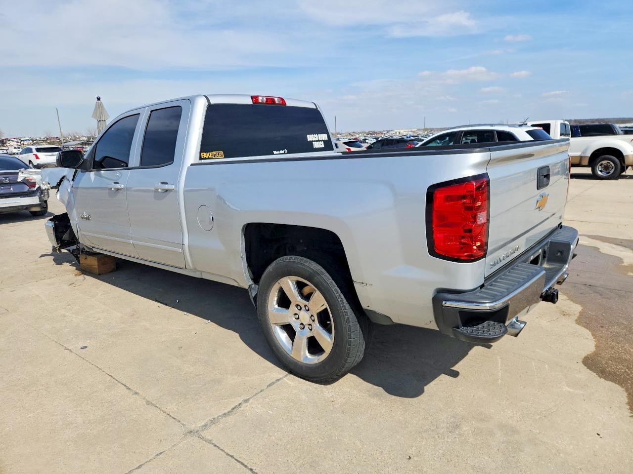 2015 CHEVROLET SILVERADO C1500 LT photo 3