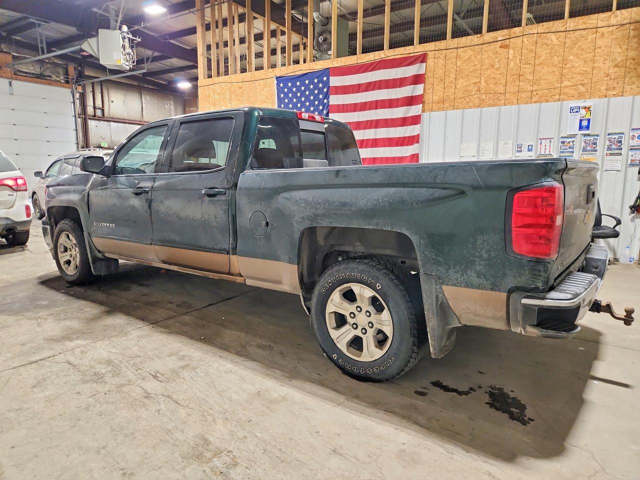 2015 CHEVROLET SILVERADO K1500 LT photo 2
