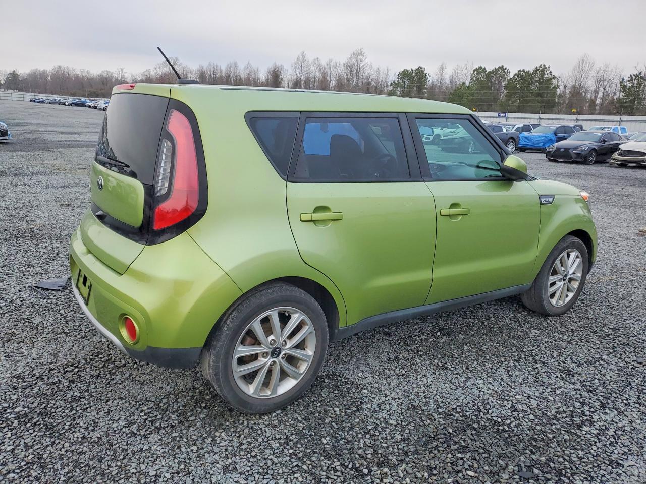 2017 KIA SOUL + photo 5