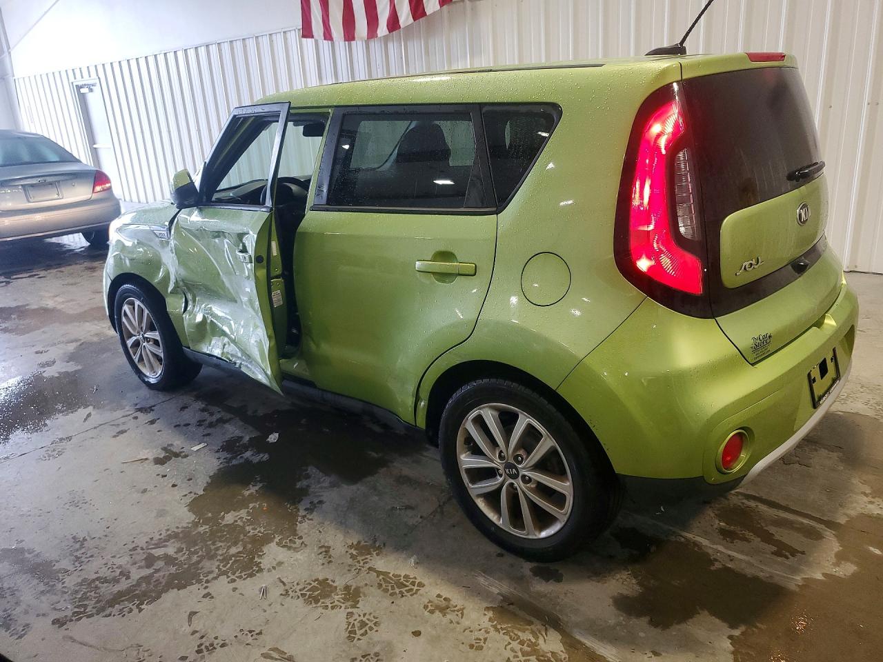 2017 KIA SOUL + photo 3