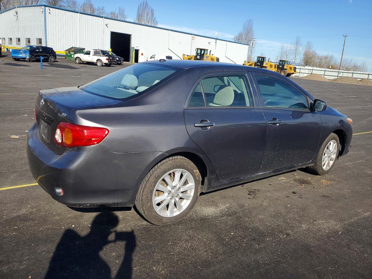 2009 TOYOTA COROLLA LE photo 3