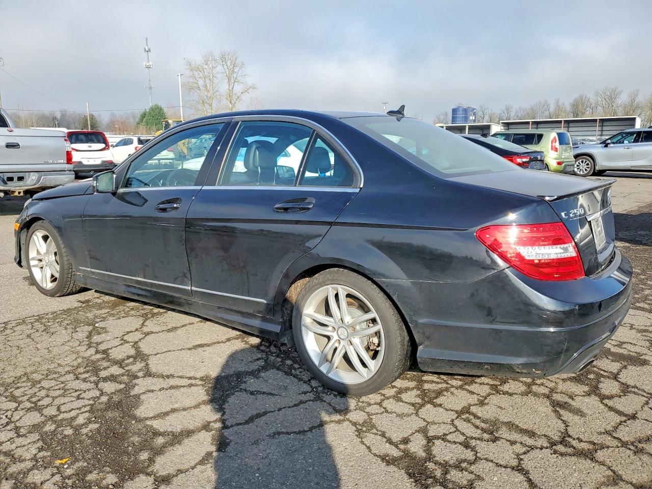 2013 MERCEDES-BENZ C 250 photo 2
