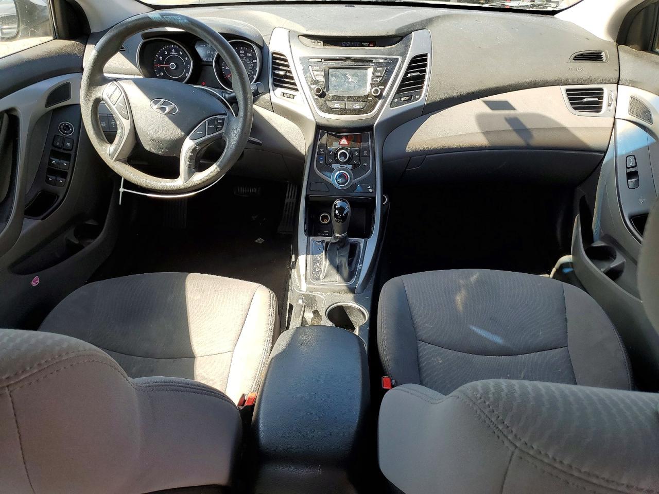 2015 HYUNDAI ELANTRA SE photo 8
