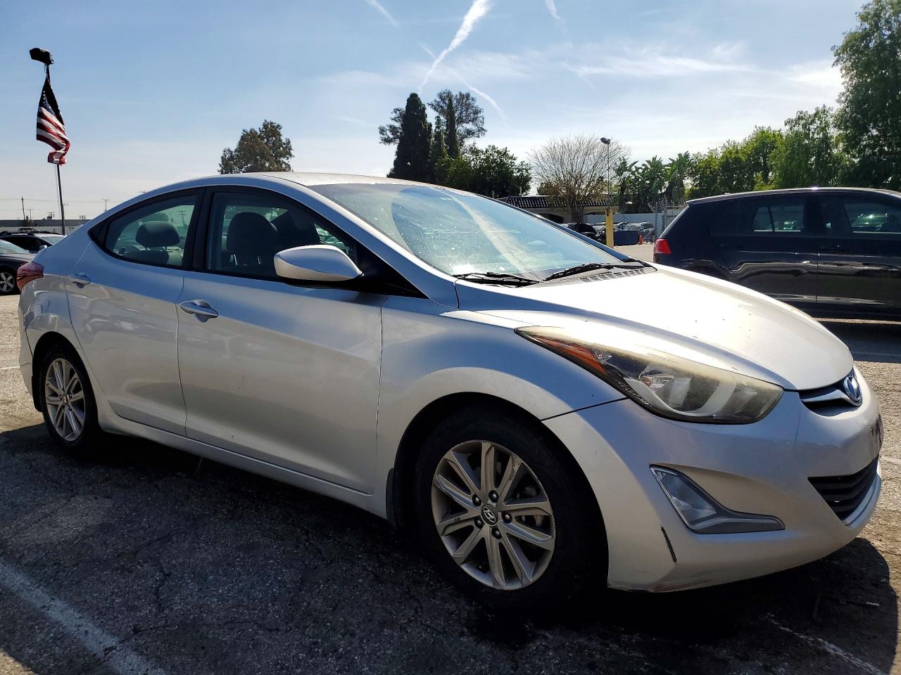 2015 HYUNDAI ELANTRA SE photo 4
