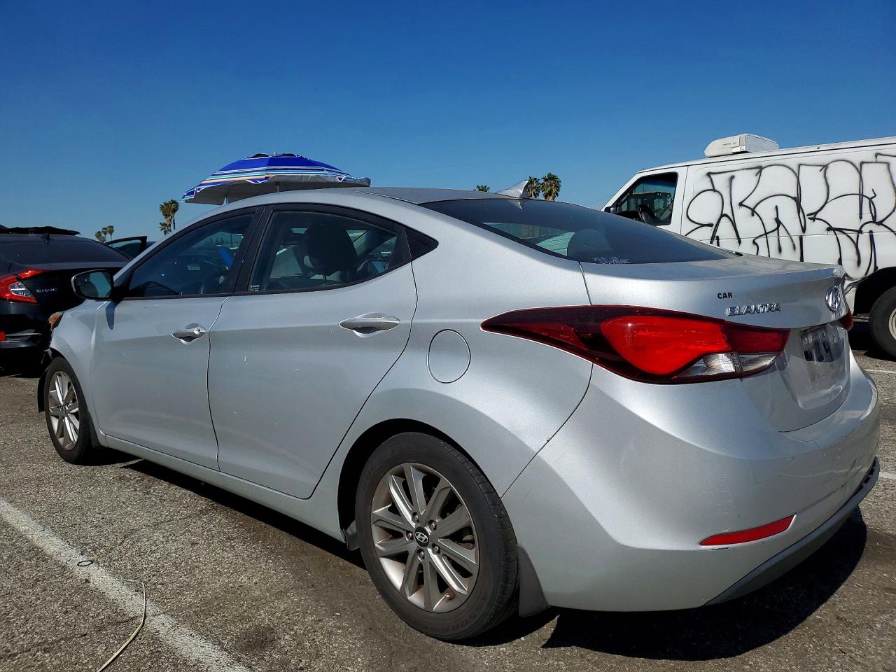 2015 HYUNDAI ELANTRA SE photo 2