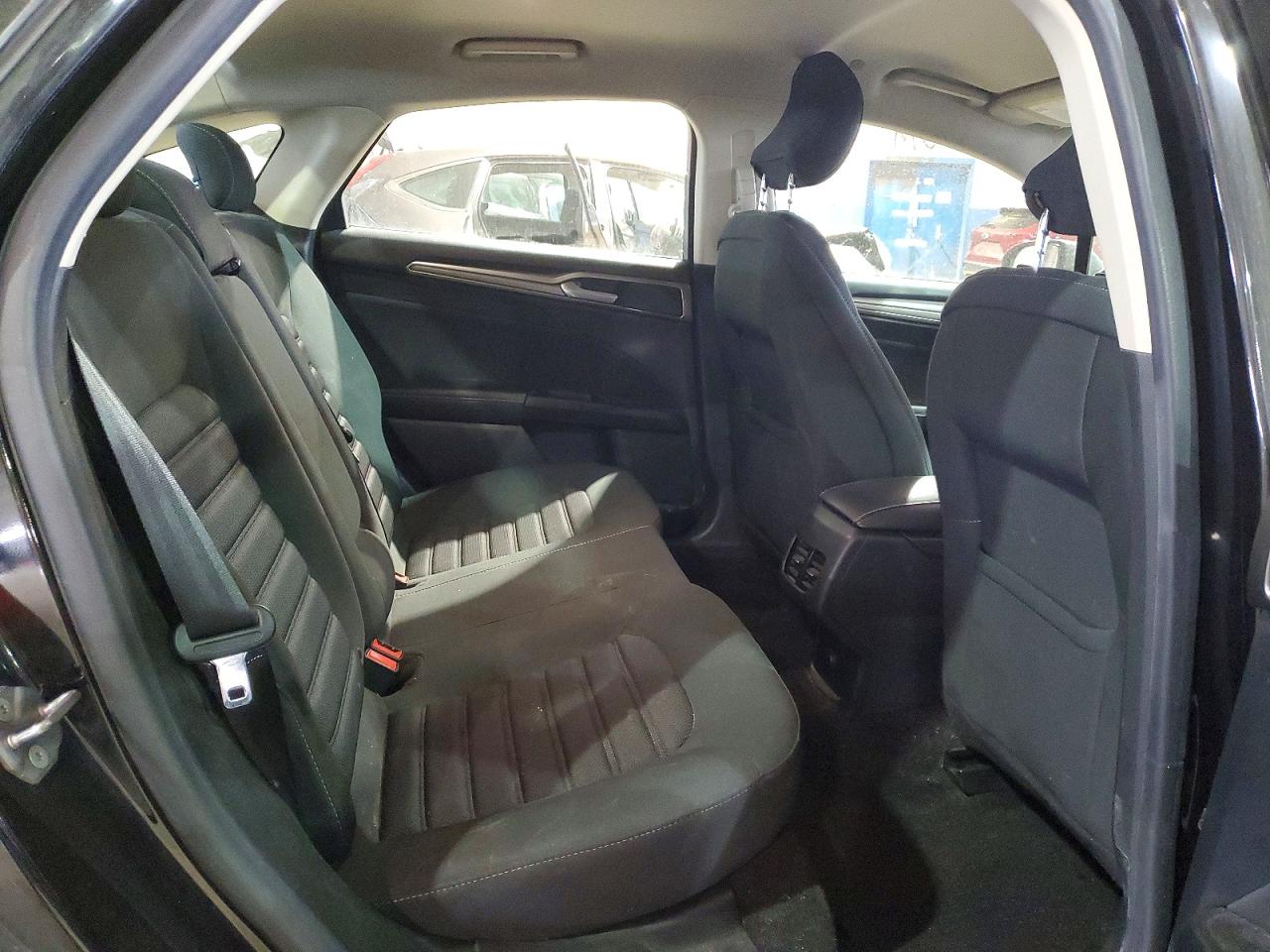 2019 FORD FUSION SE photo 19