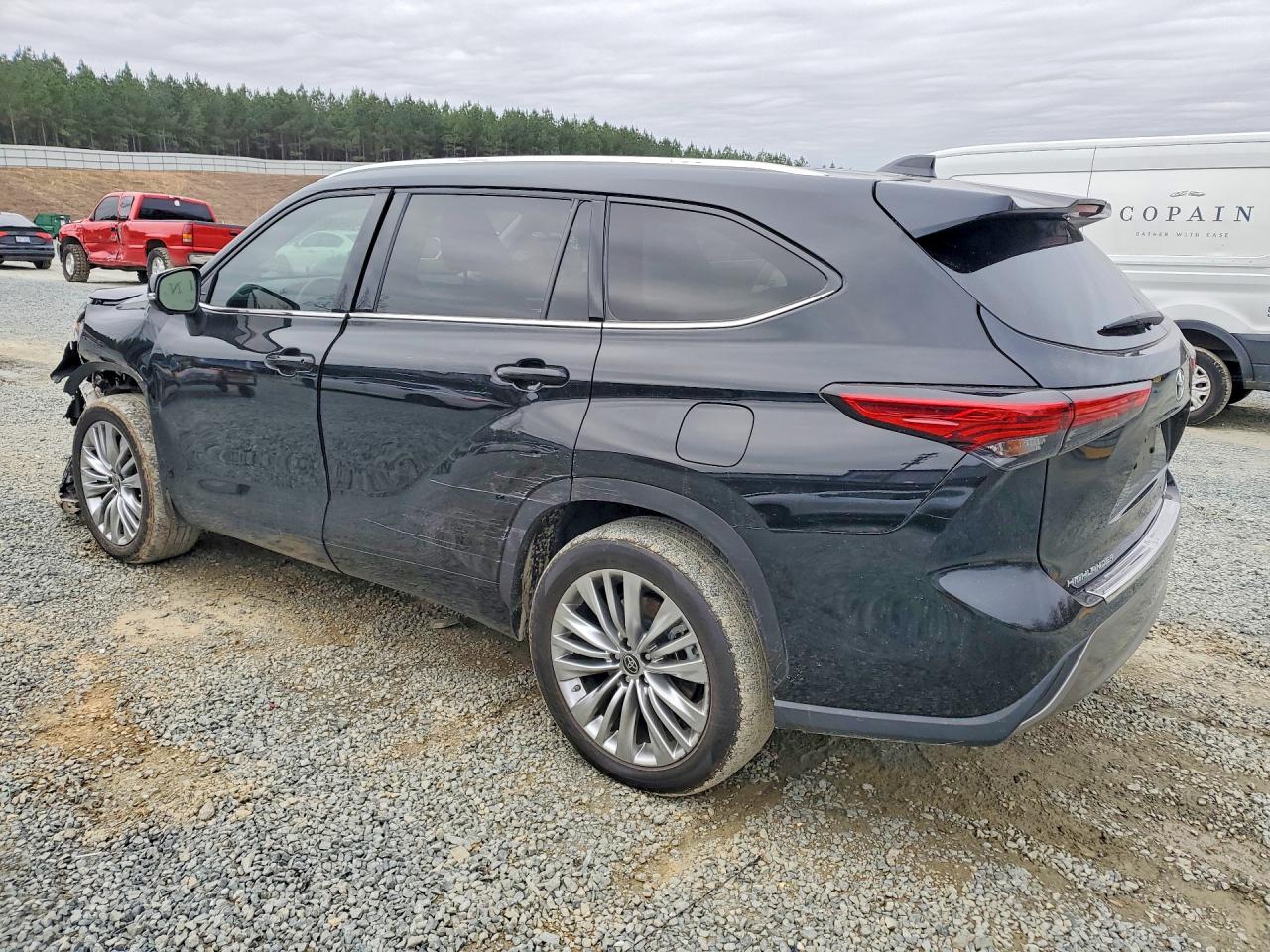 2023 TOYOTA HIGHLANDER PLATINUM photo 2