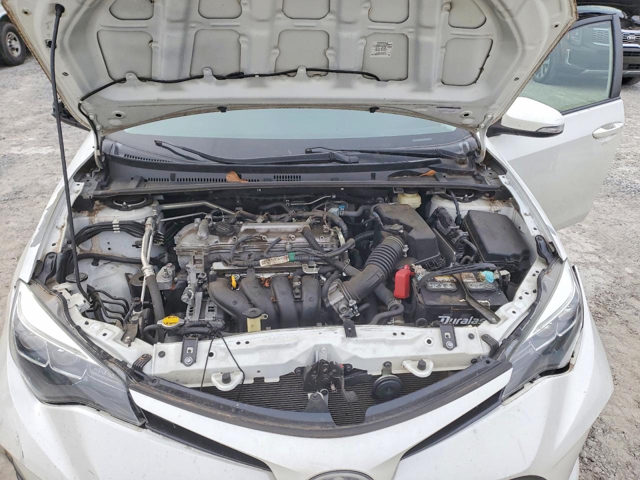 2017 TOYOTA COROLLA SE photo 21