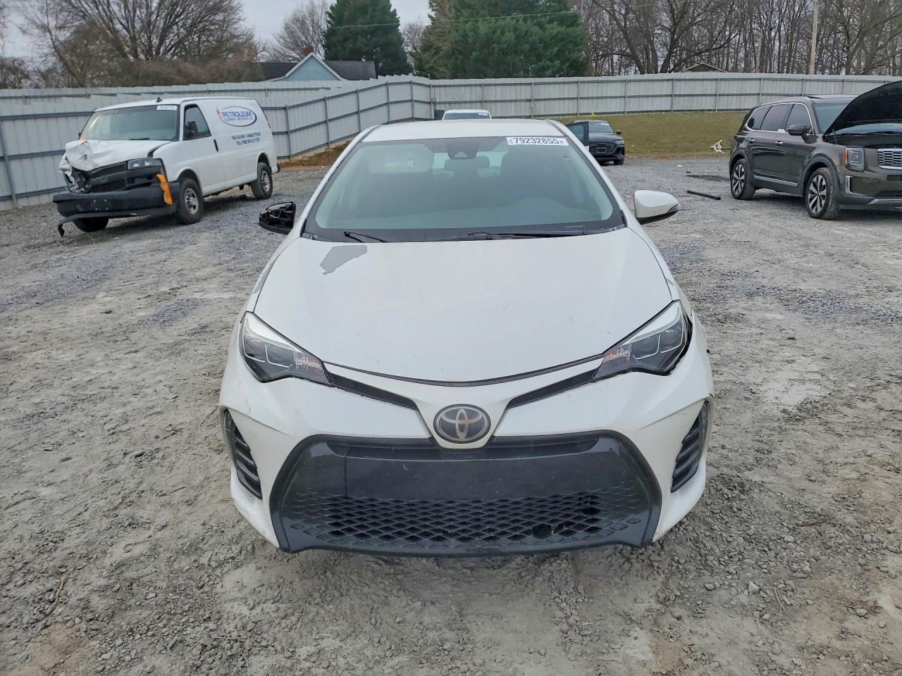 2017 TOYOTA COROLLA SE photo 9