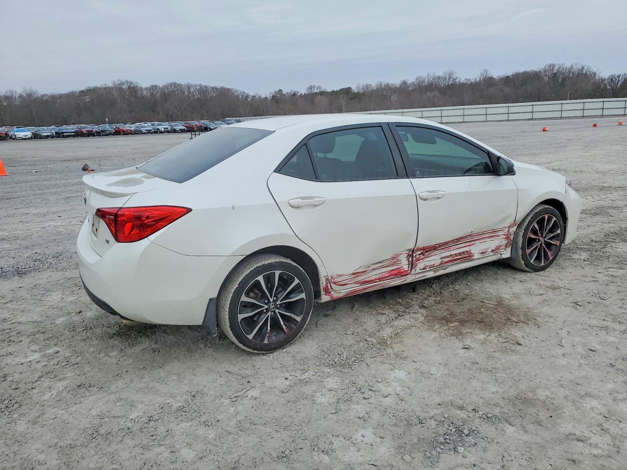 2017 TOYOTA COROLLA SE photo 5